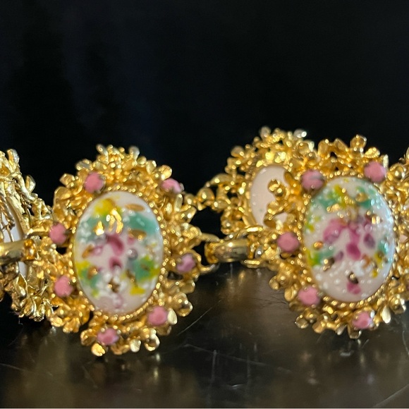 Elegant Gold and Pink Floral bracelet, vintage Alice Caviness - Picture 1 of 6